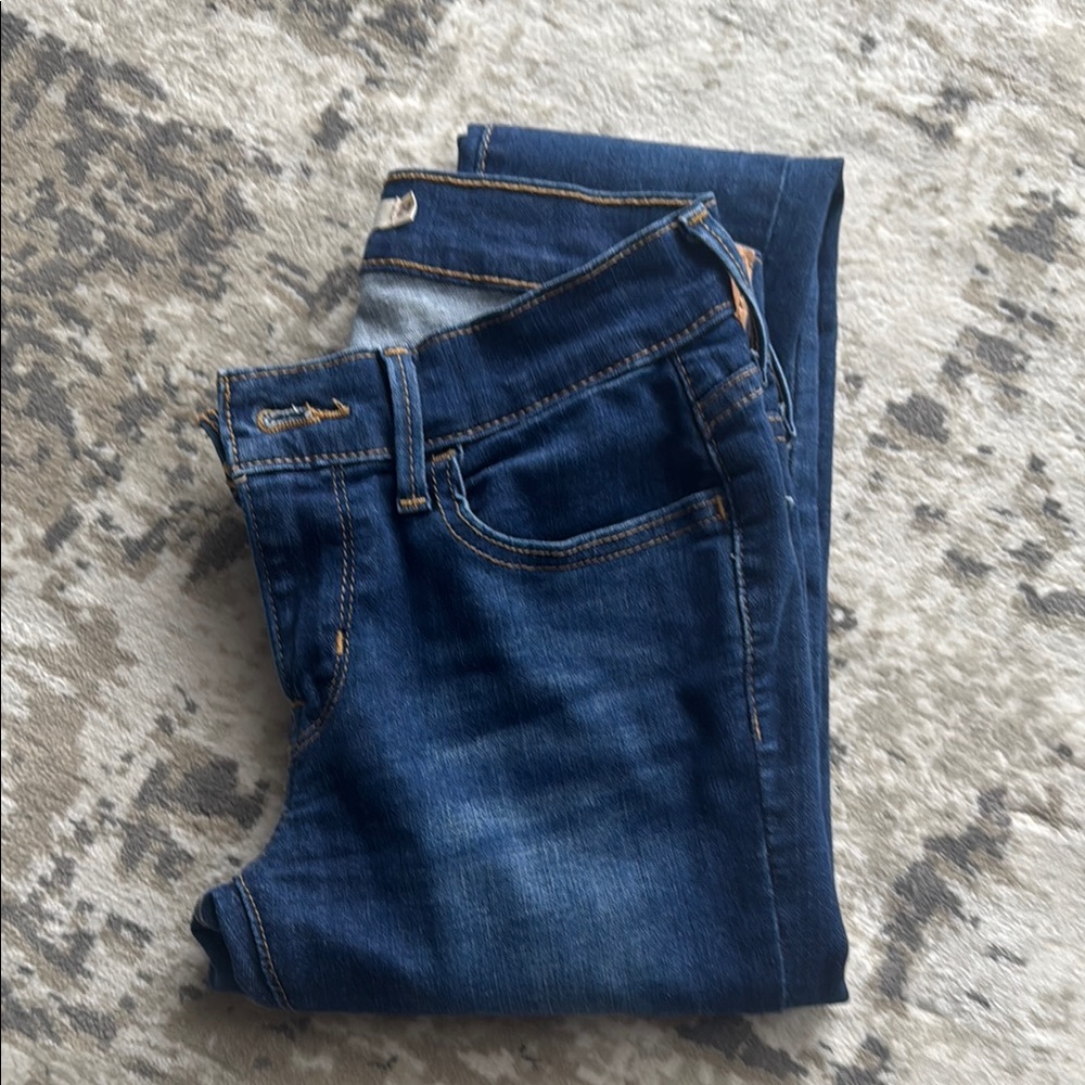 Levis 710 Super Skinny 24